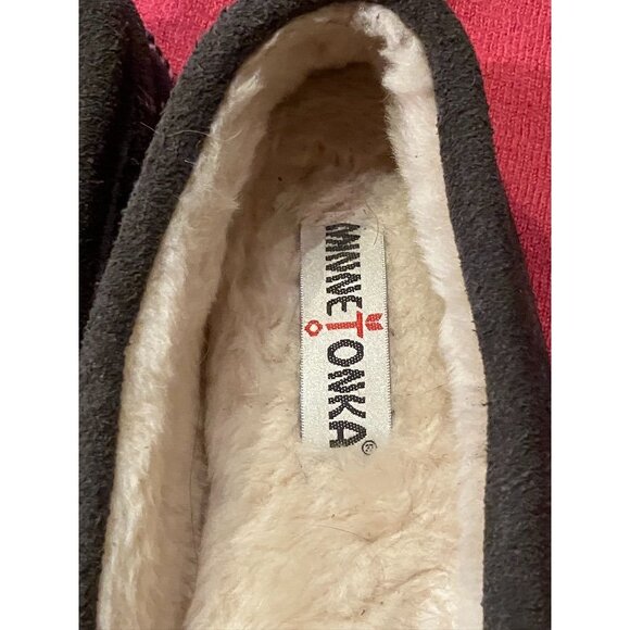 NWOT Minnetonka dark gray suede Indoor/Outdoor Slippers, S8 - Picture 4 of 5